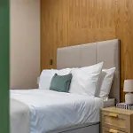 Luxe With Parking, 8 Mins To Station! Leeds (West Yorkshire)