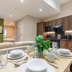 Appartement Luxe With Parking, 8 Mins To Station! Leeds (West Yorkshire)