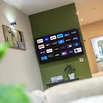 Lägenhet Luxe With Parking, 8 Mins To Station! Leeds (West Yorkshire)