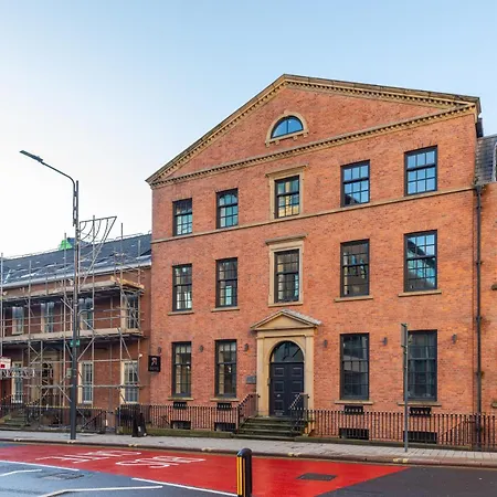 Luxe With Parking, 8 Mins To Station! Leeds (West Yorkshire)