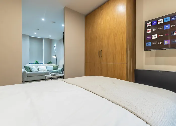 Luxe With Parking, 8 Mins To Station! Lejlighed Leeds (West Yorkshire)